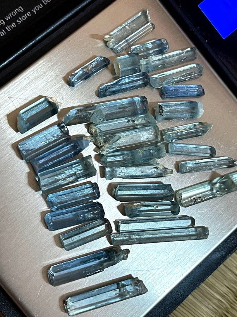 超クリア アクアマリン 原石 重さ：52.90ct 32点セットベトナム産