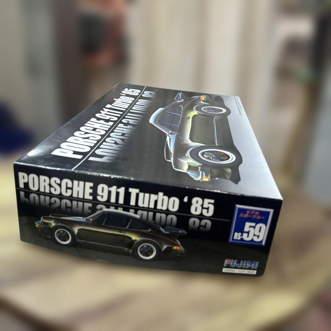 Porsche 911 Turbo '85 プラモデル