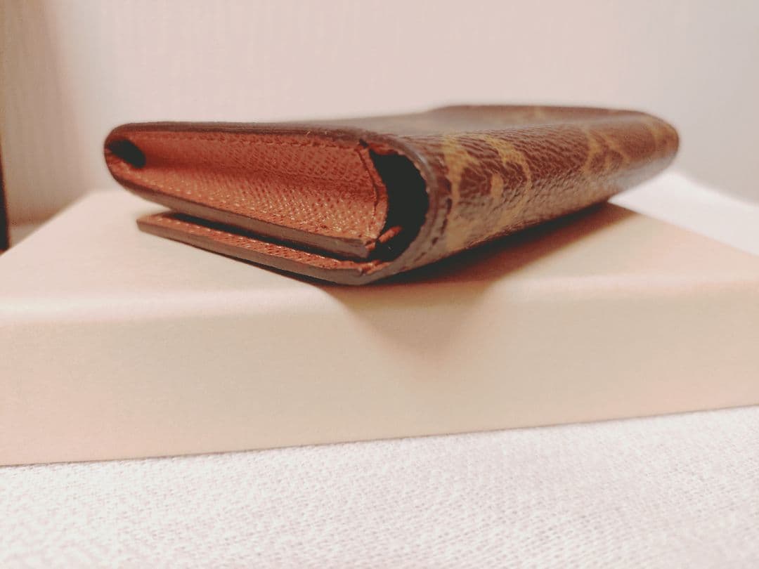 未使用品　ルイ・ヴィトン　名刺入れ
