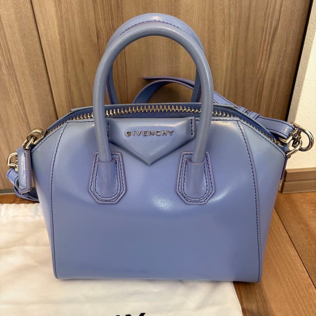 GIVENCHY アンティゴナ　ミニ　インディゴブルー　羊革100%