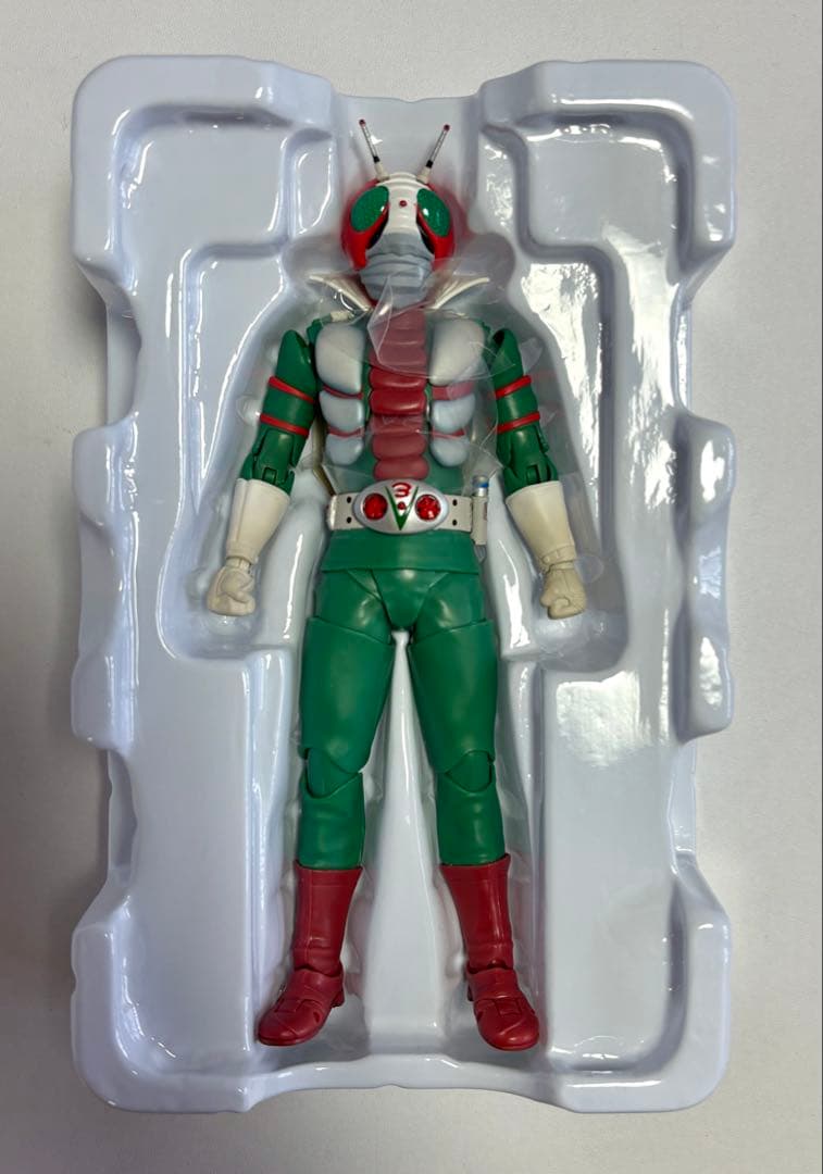 真骨彫　仮面ライダーV3