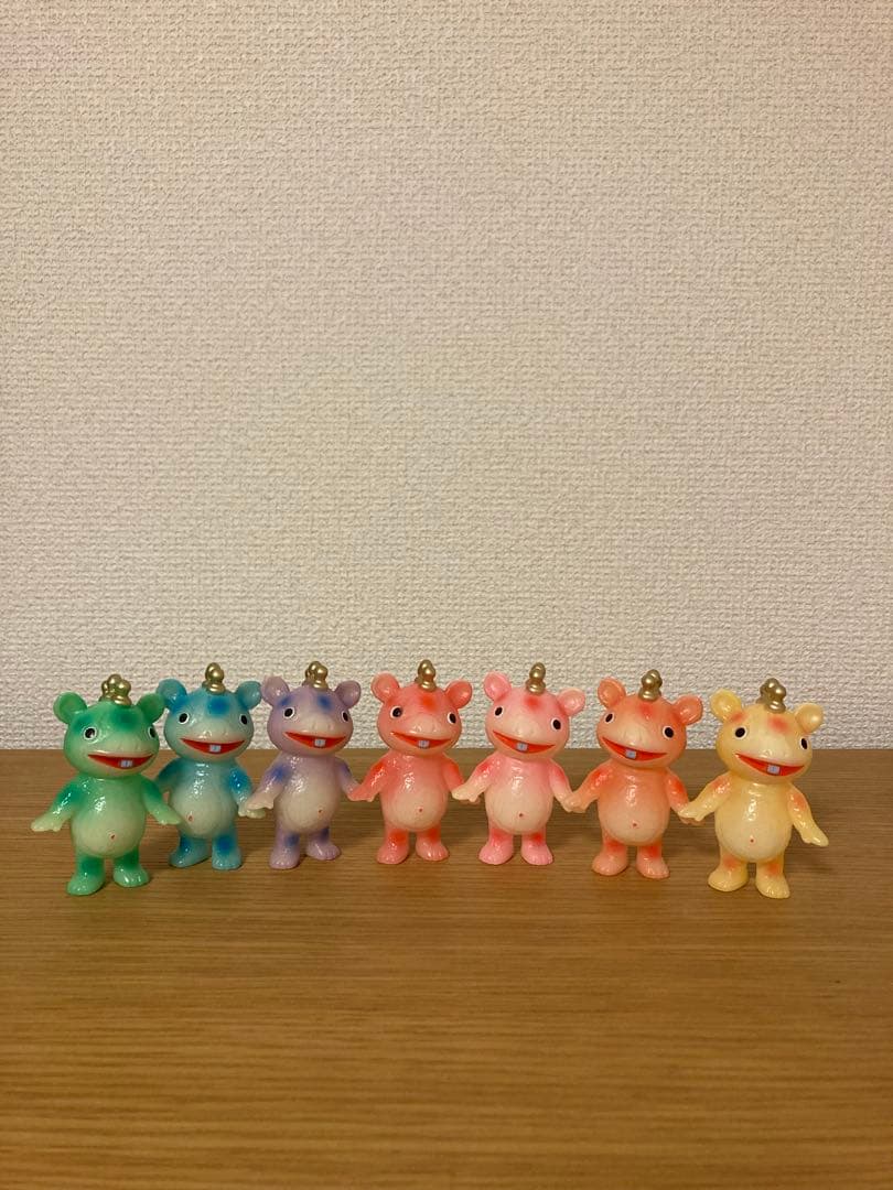 ブルマァク　ミニカネゴン　蓄光