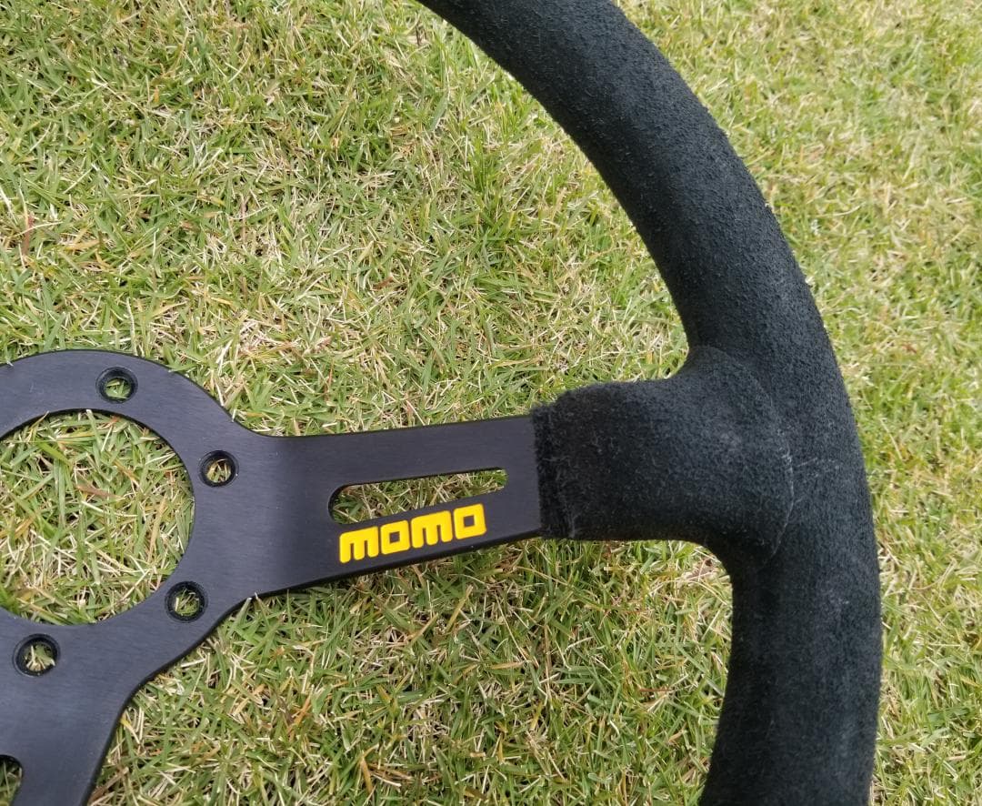 ◆ MOMO　モモ　ステアリング◆ バックスキン ◆ 350㎜ ◆ディープコーン