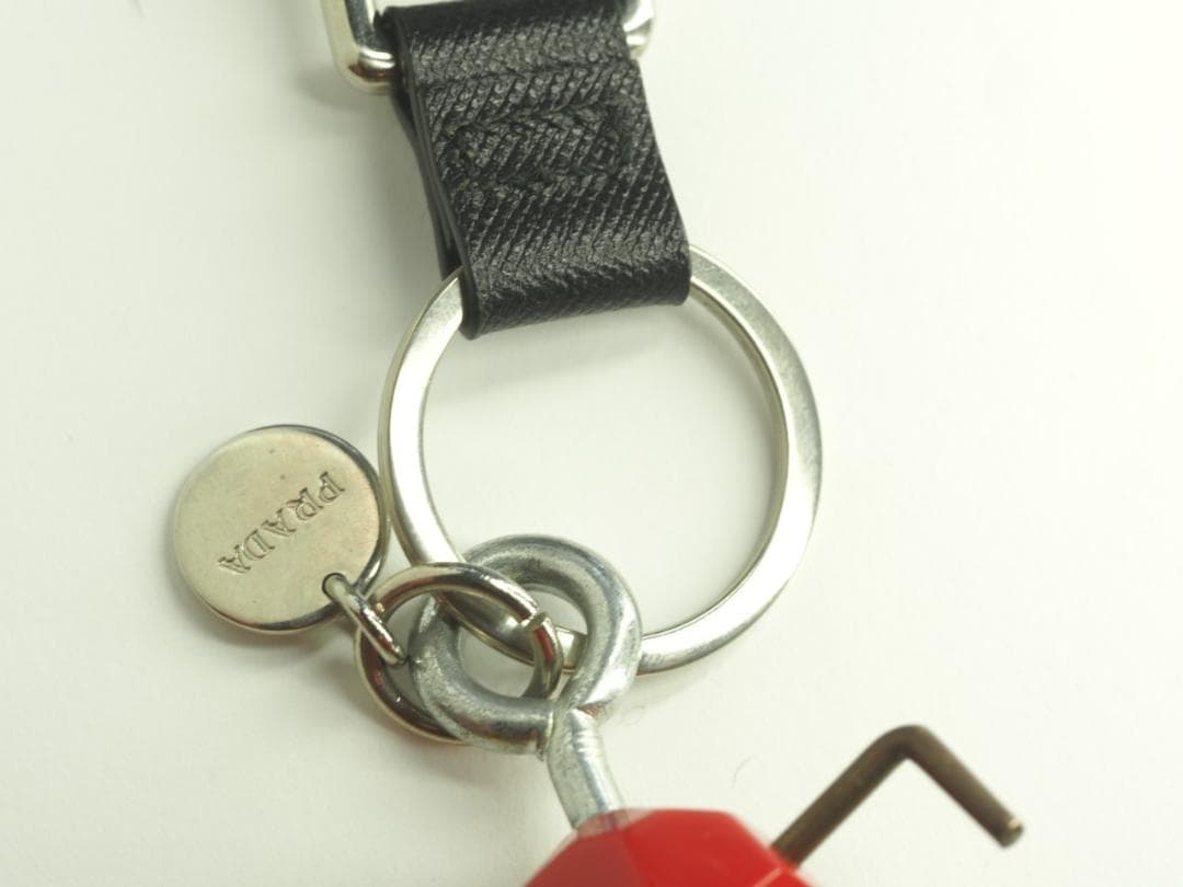 ◆P036 PRADA　プラダ　可愛いロボットチャーム　箱