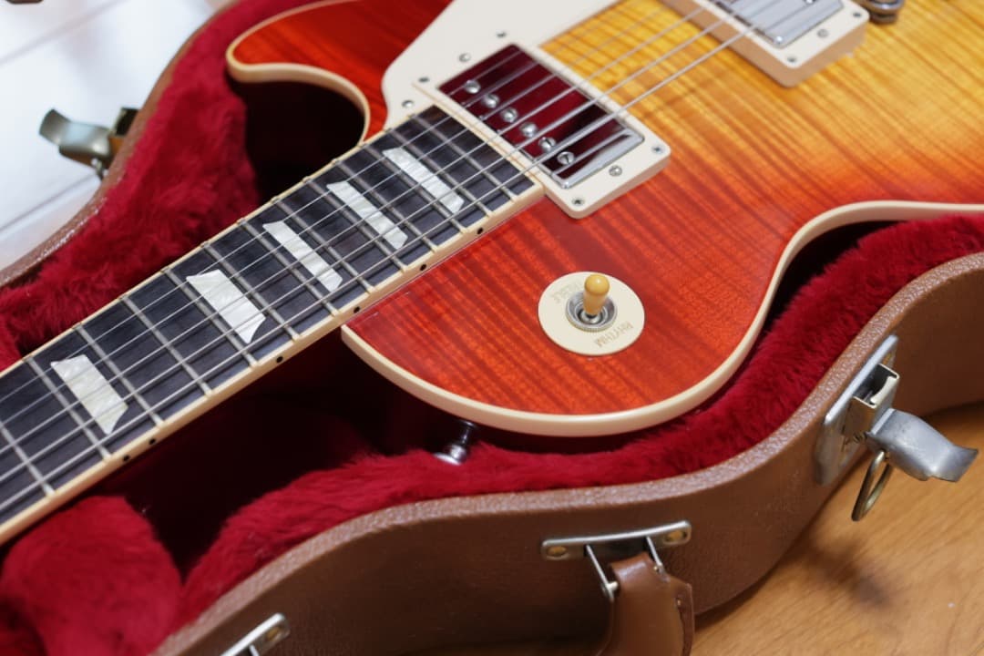 リベリオン　Gibson Les Paul Traditional