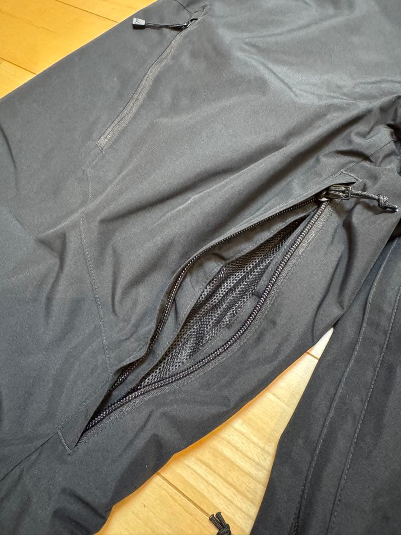 【新品に近い】BURTON 25-26 レディース パンツ L 黒 即発送