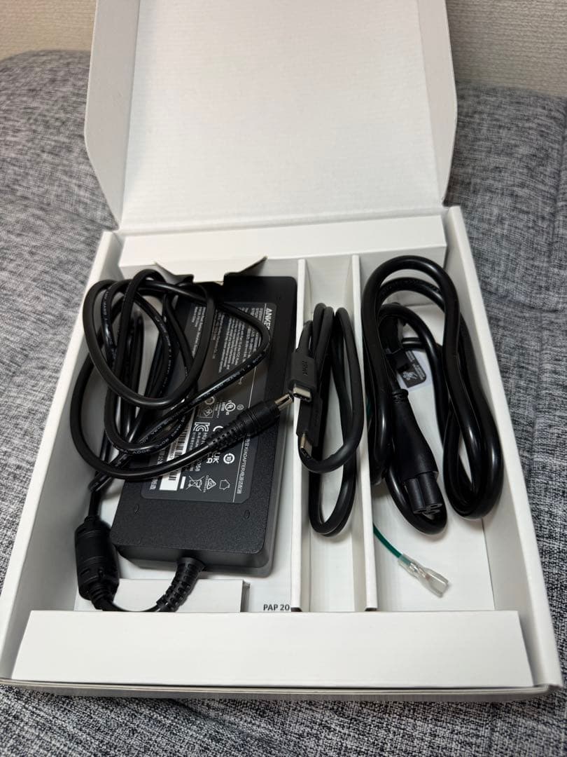 美品✨ Anker 675 USB-C 12-in-1 ドッキングステーション