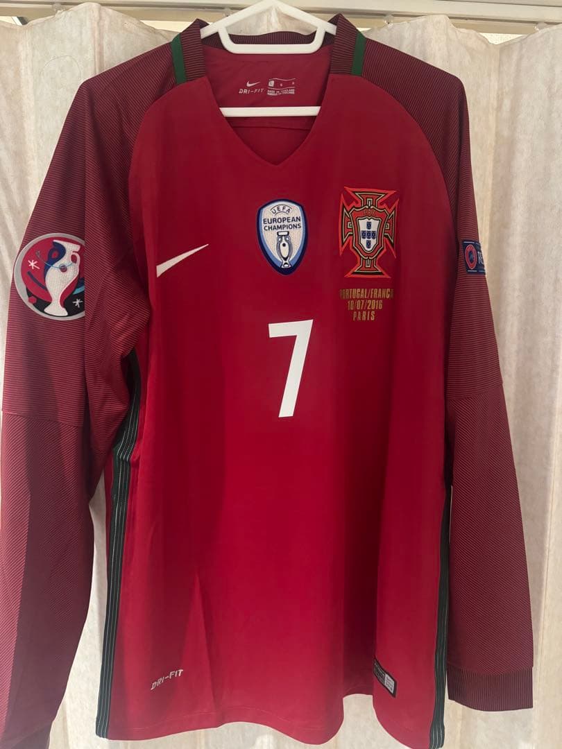 Lサイズ　ポルトガル代表 ロナウド（RONALDO）背番号7の長袖ユニフォーム