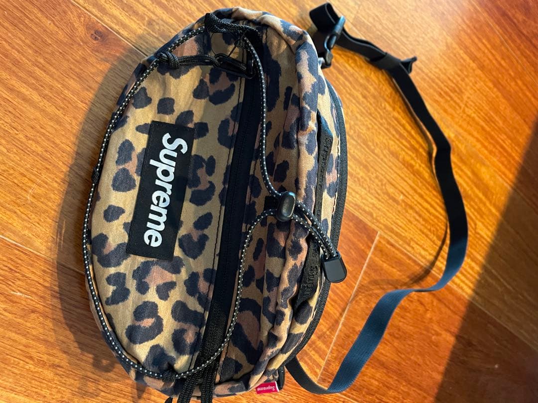 Supreme ヒョウ柄 ボディバッグ