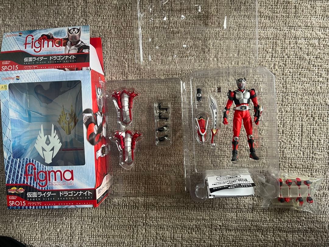 figma 仮面ライダー ドラゴンナイト 開封品