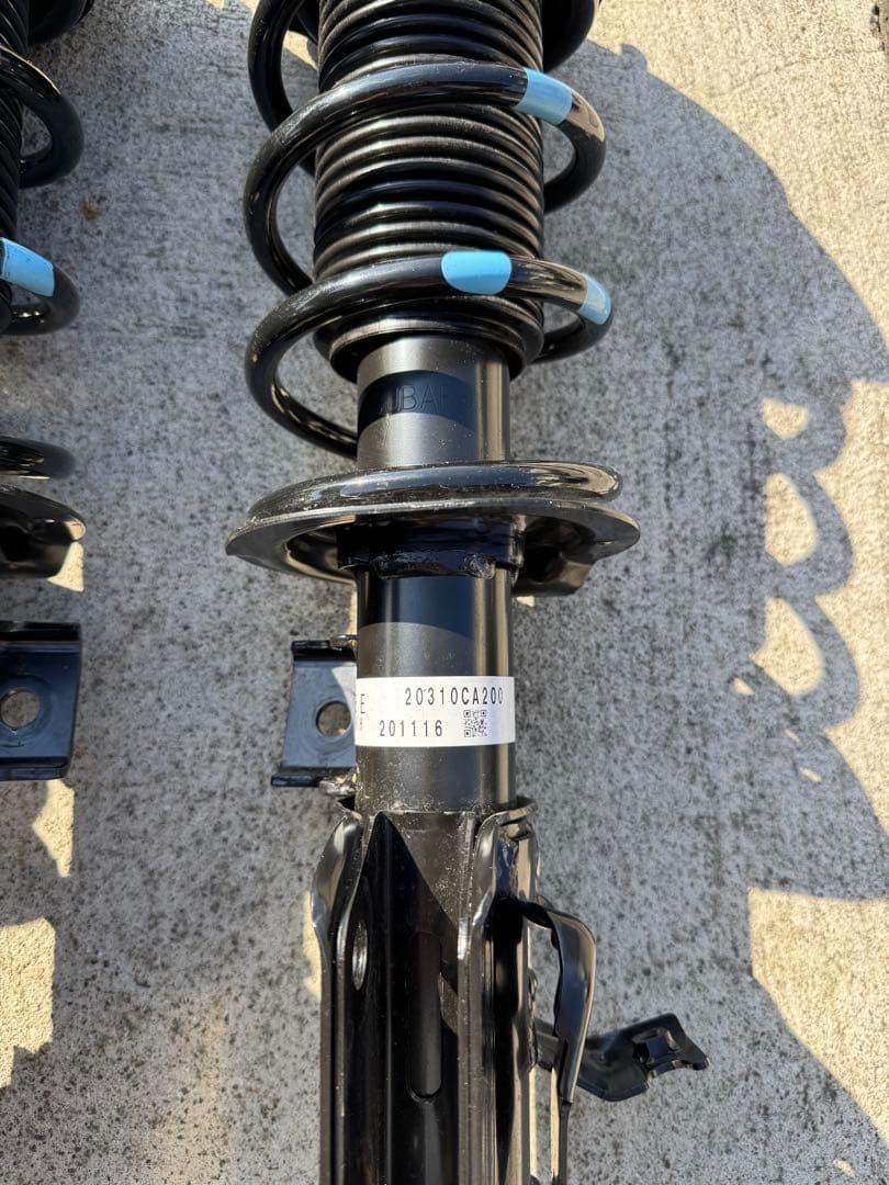 86後期純正サスペンション　4点セット