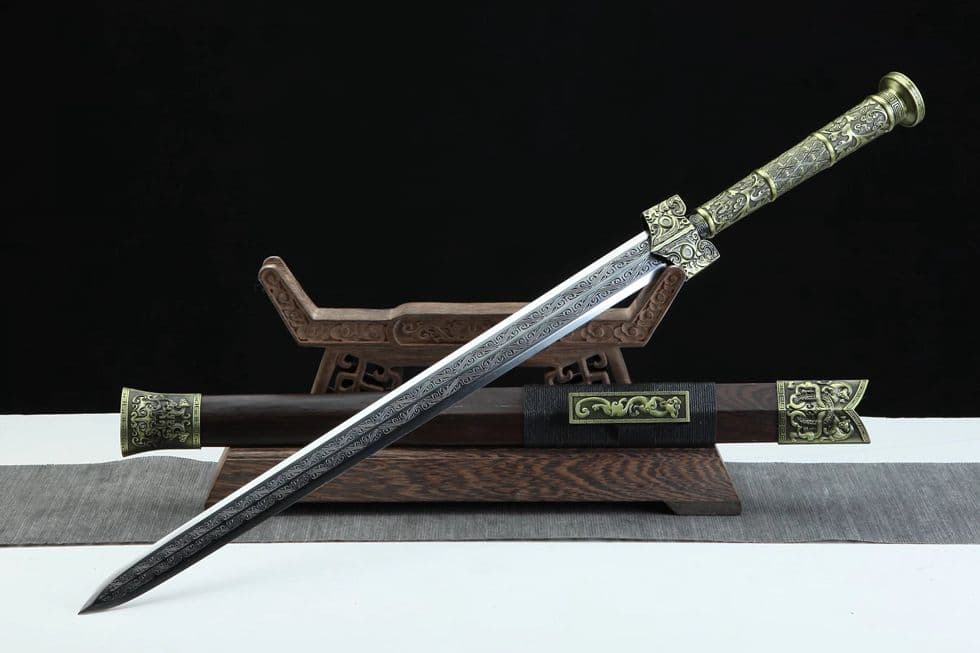 合金青銅竜魂漢剣 古兵器      武具　刀装具　日本刀　模造刀