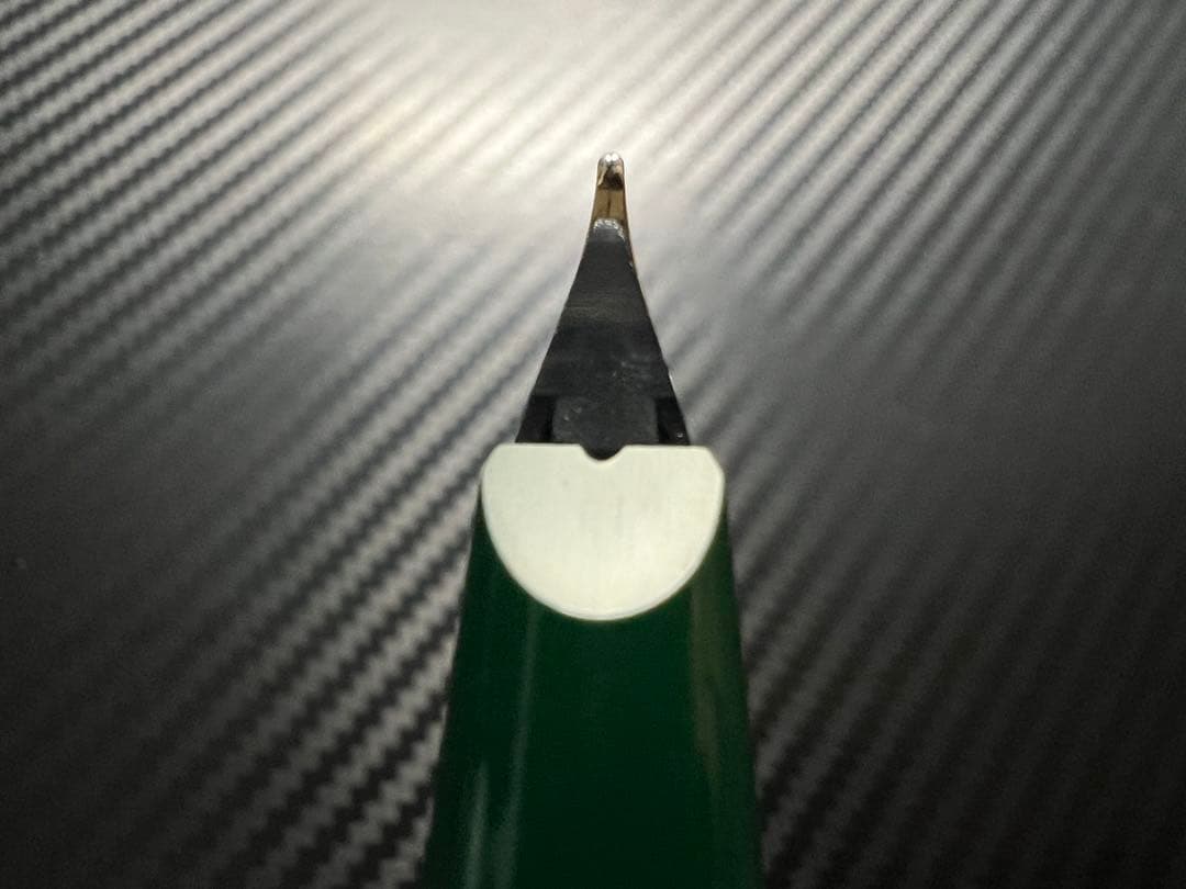 モンブラン ジェネレーション 万年筆 オリーブグリーン M 中字