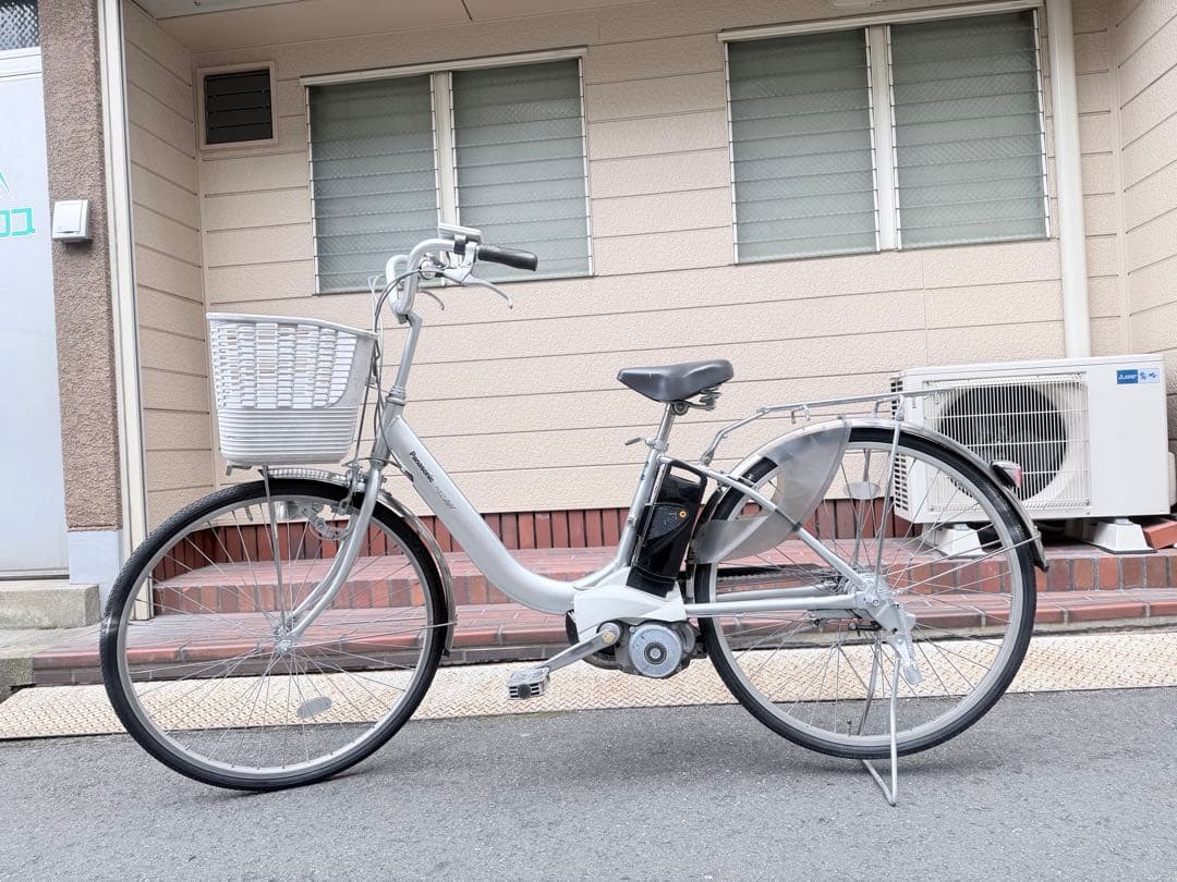 大阪府　パナソニック　シルバー 電動アシスト自転車 前バスケット付き