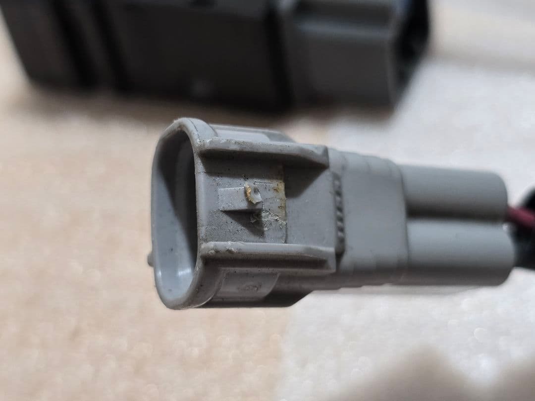 スバル インプレッサ WRX sti GDB GDA 涙目　純正フォグランプ