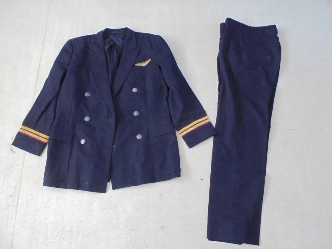 AKa6271　レトロ　パイロット？　古い制服　上下　セット　虫くいあり