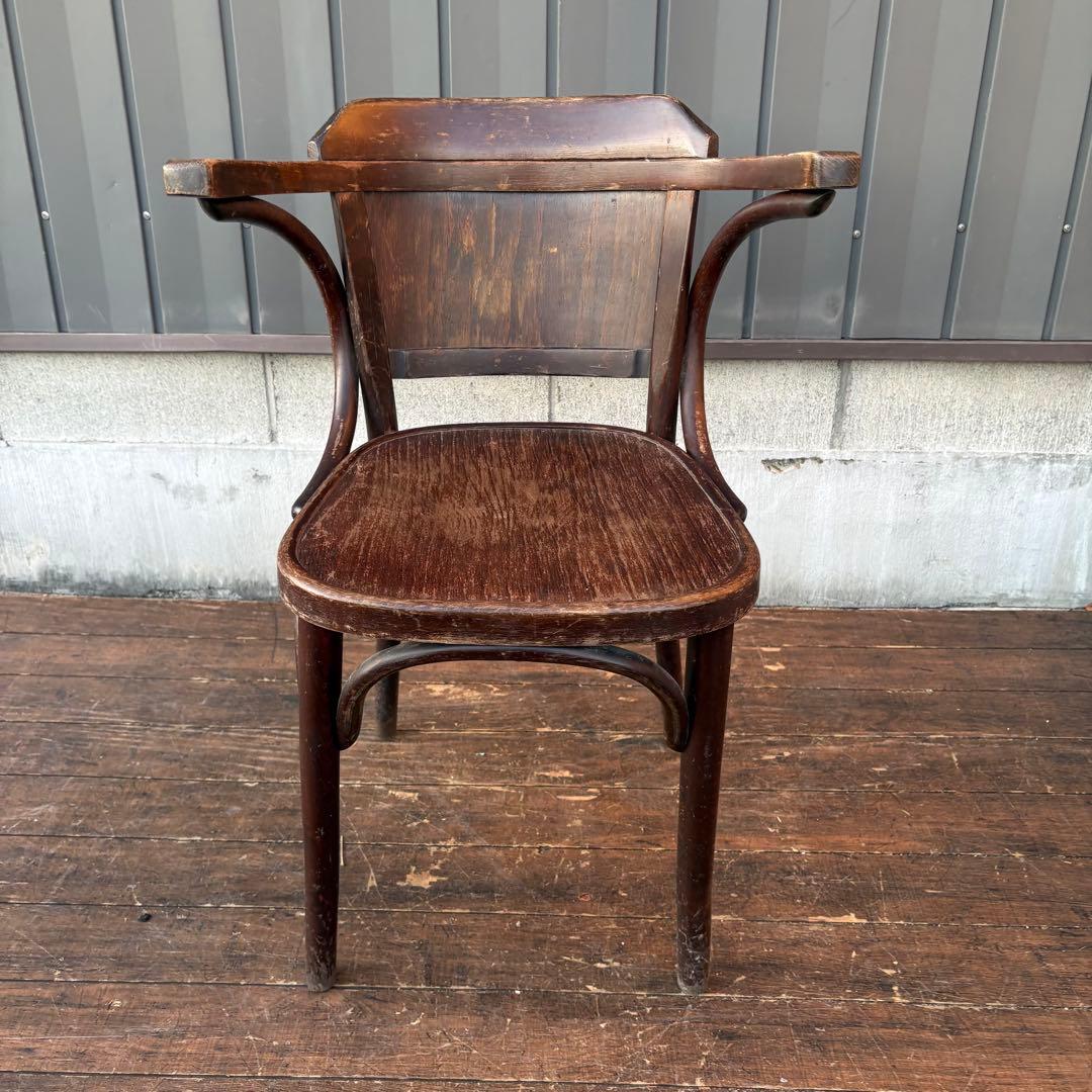 ④ルーマニア製 ヴィンテージ ベントウッドチェア アームチェア 曲木椅子 カフェ