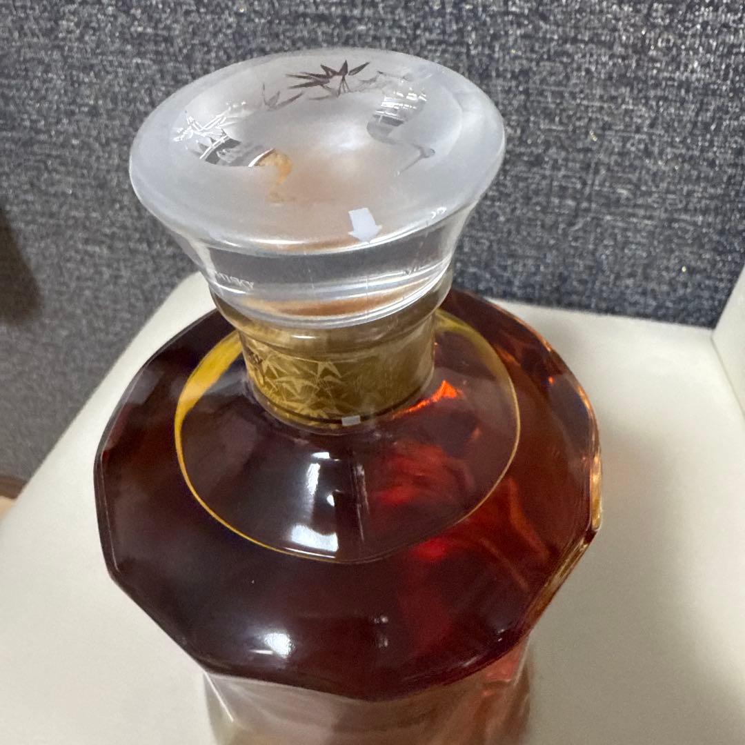 ニッカウイスキー　 鶴 700ml シングルモルト余市 50mlをお付けして