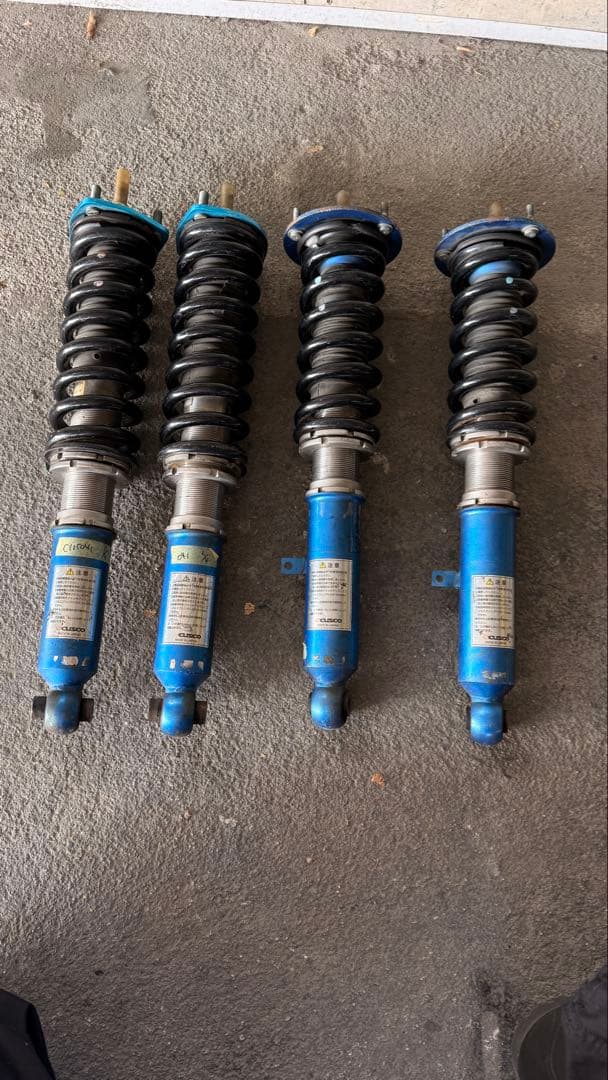 JZK110 アルテッツァ マーク2 ヴェロッサ 車高調 CUSCO