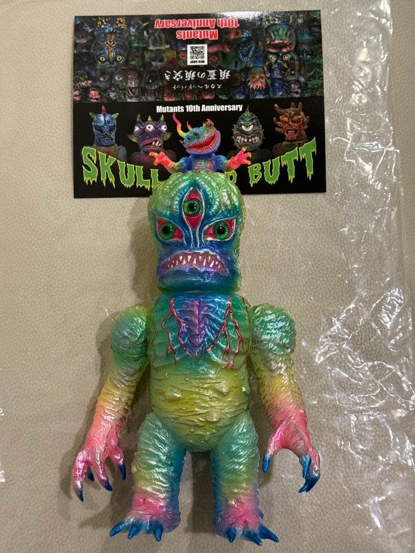 スーフェス一点物マーミット限定SKULL BUTT蓄光フィギュア Mutants