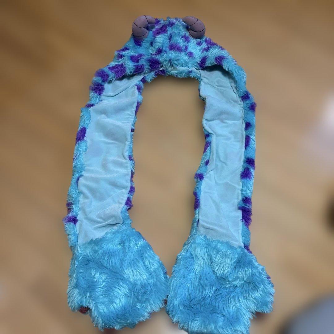 モンスター風ファー付きスカーフ