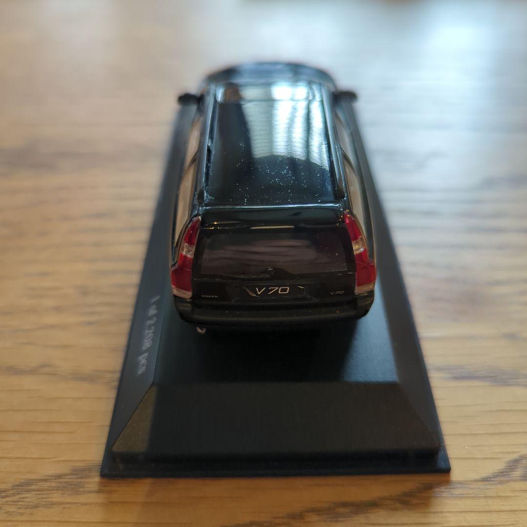 M014【B品】MINICAMPS　ミニチャンプス　Volvo ボルボ　V70