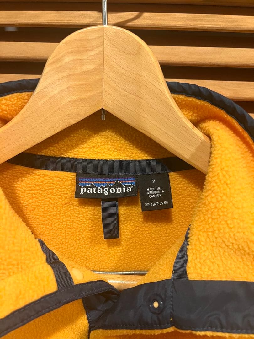 patagonia フリースジャケット Mサイズ イエロー　カナダ製　90s