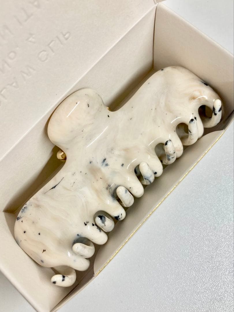 UNDO HAIRWARE No.4クロークリップ Grey Marble