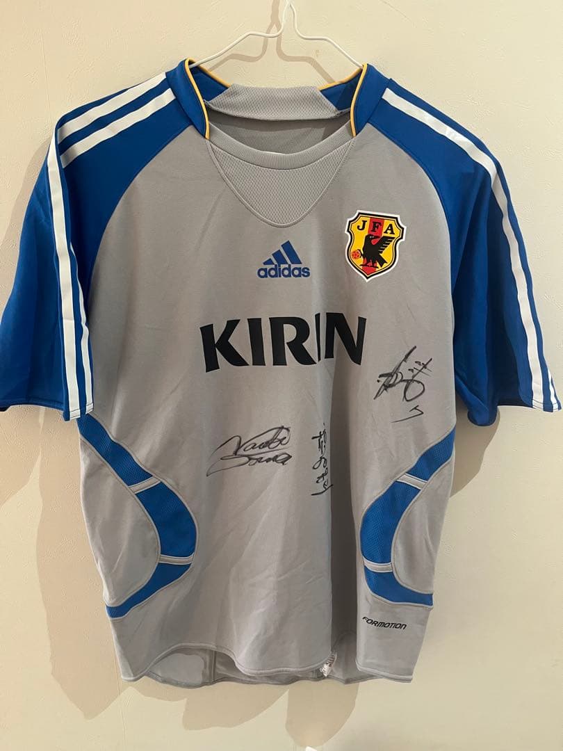 未使用　サッカー　 adidas 直筆サイン入　ウェア　ユニフォーム　中田英寿