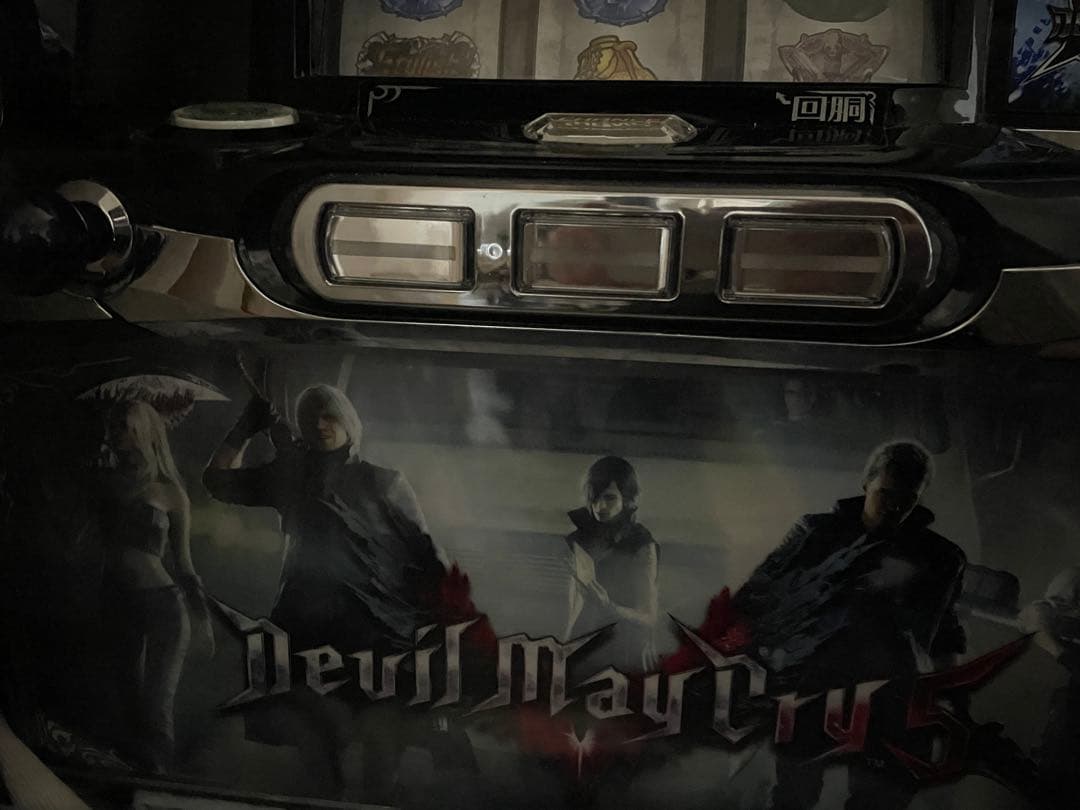 sパチスロ　デビルメイクライ5