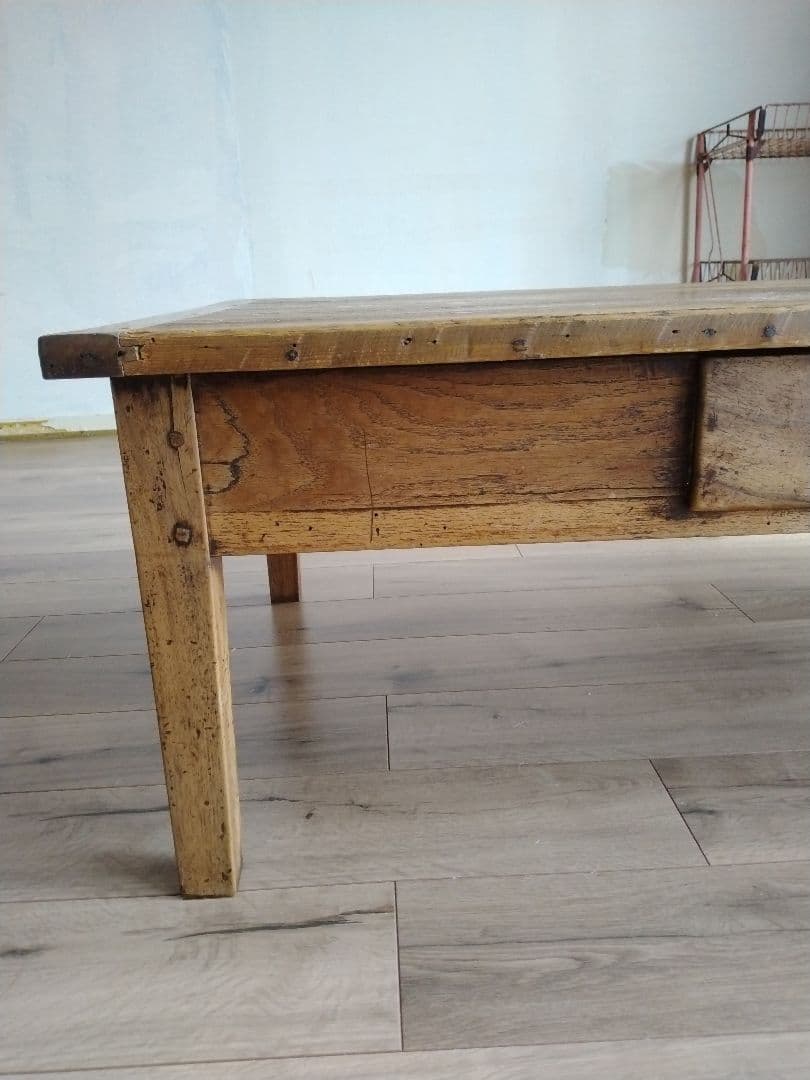 とらです。　フランスアンティーク　カフェテーブル　ローテーブル