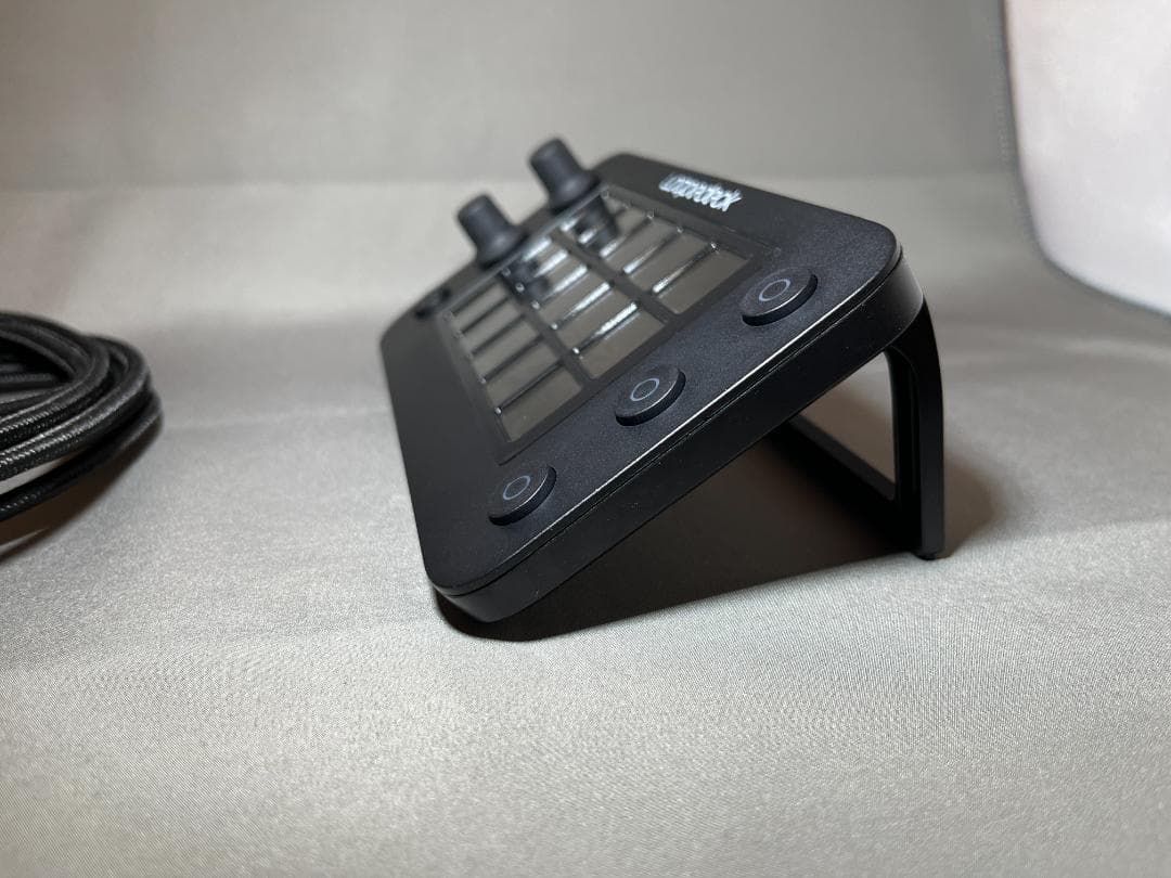 Loupedeck Live S 左手デバイス