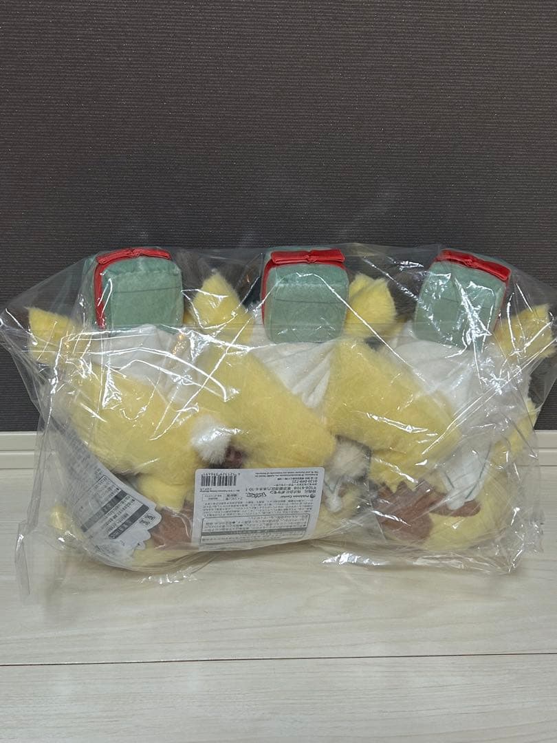 新品 ぬいぐるみ ポケモン Holiday クリスマス ピカチュウ ポケセン3個