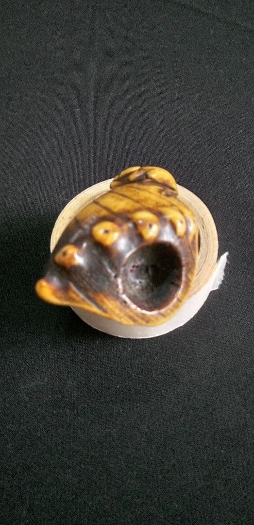 骨董時代提げ物、根付け鼠鮑の縁起物彫刻 約6cm