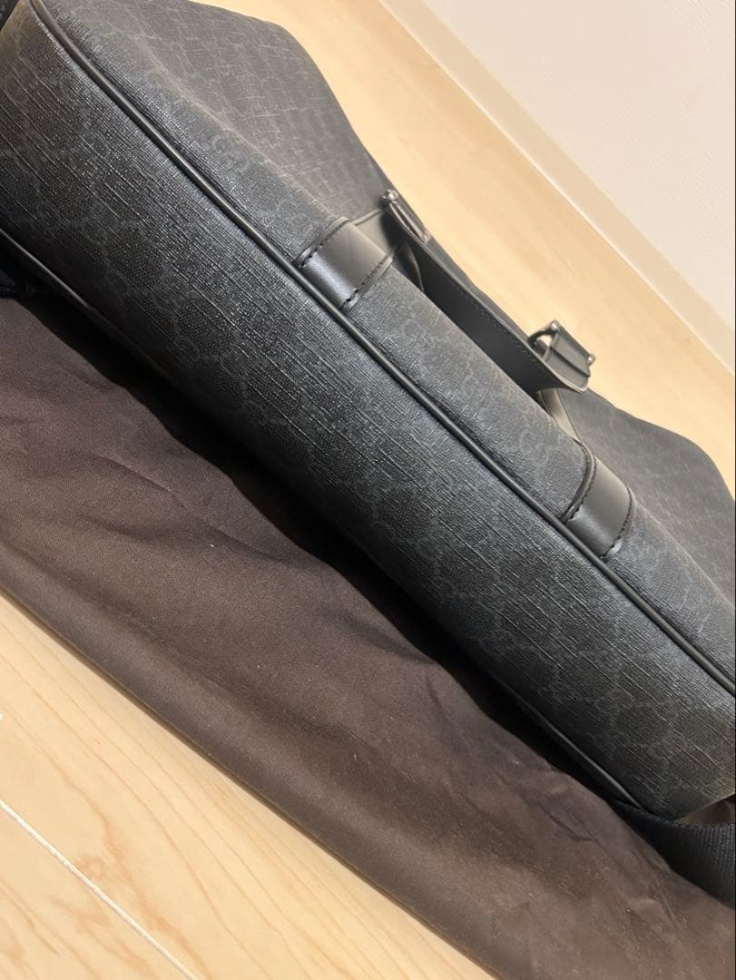 GUCCI メンズバッグ ブリーフケース ビジネスバッグ　ショルダーバッグ 鞄