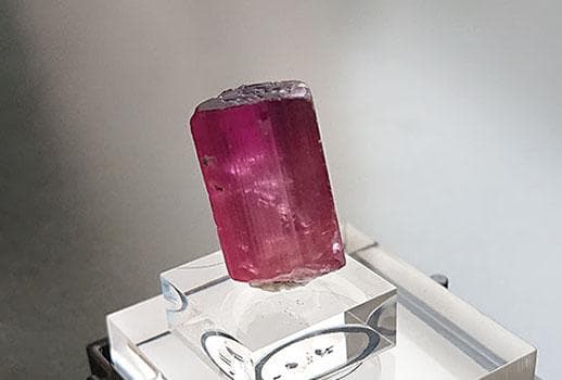 鉱物標本　ルベライトトルマリン　ブラジル産