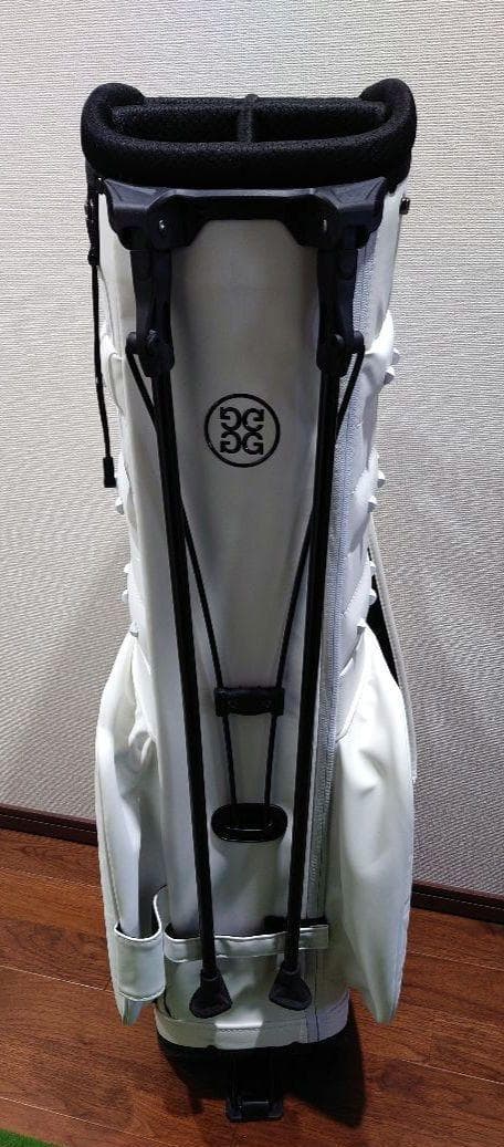 G/FORE ・ジーフォア　軽量　スタンド式キャディバッグ
