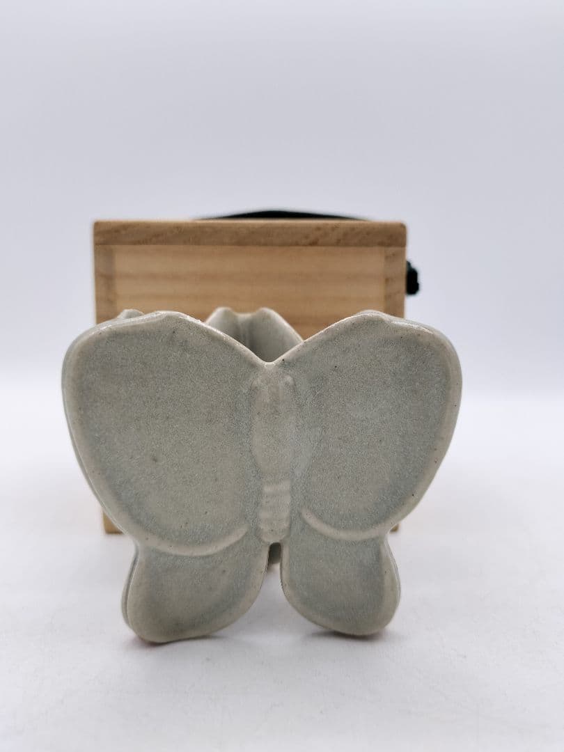 c734 蓋置 灰釉 蝶　遠州七窯　膳所　陽炎園 木箱 茶道具 古物