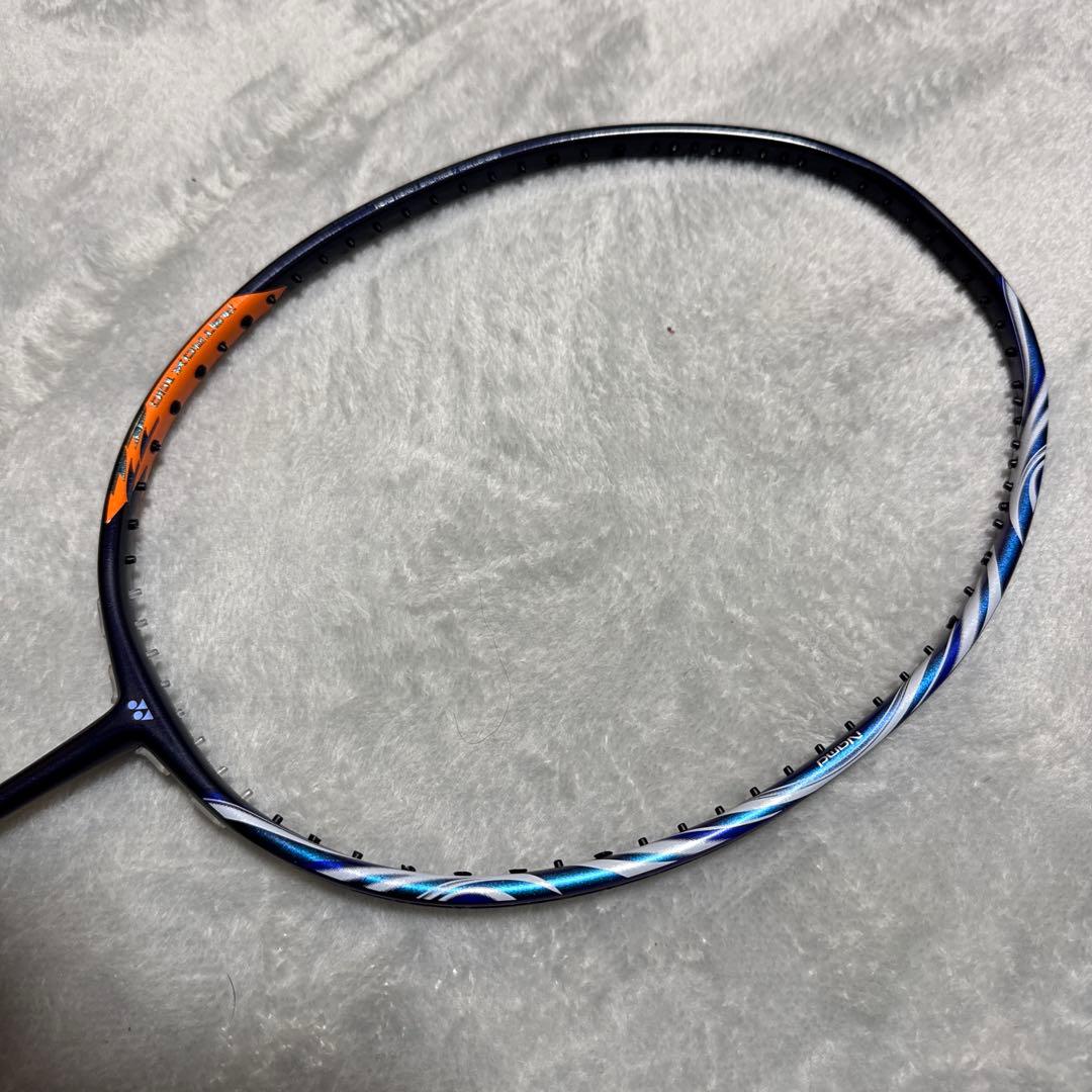 ヨネックス アストロクス100zz 4UG5