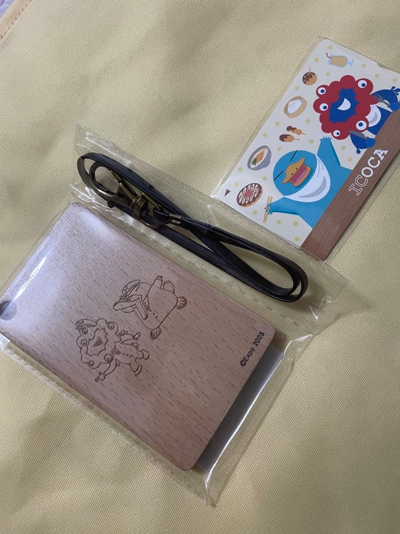 万博ICOCA＆木製パスケースセット　ミャクミャク　イコちゃん