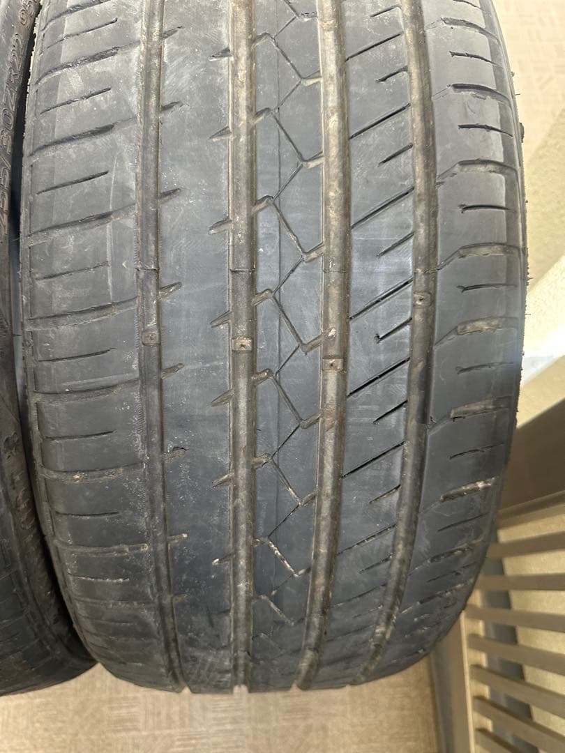 ライオンハート２５５／３０ＺＲ22製造２１年二本セット中古