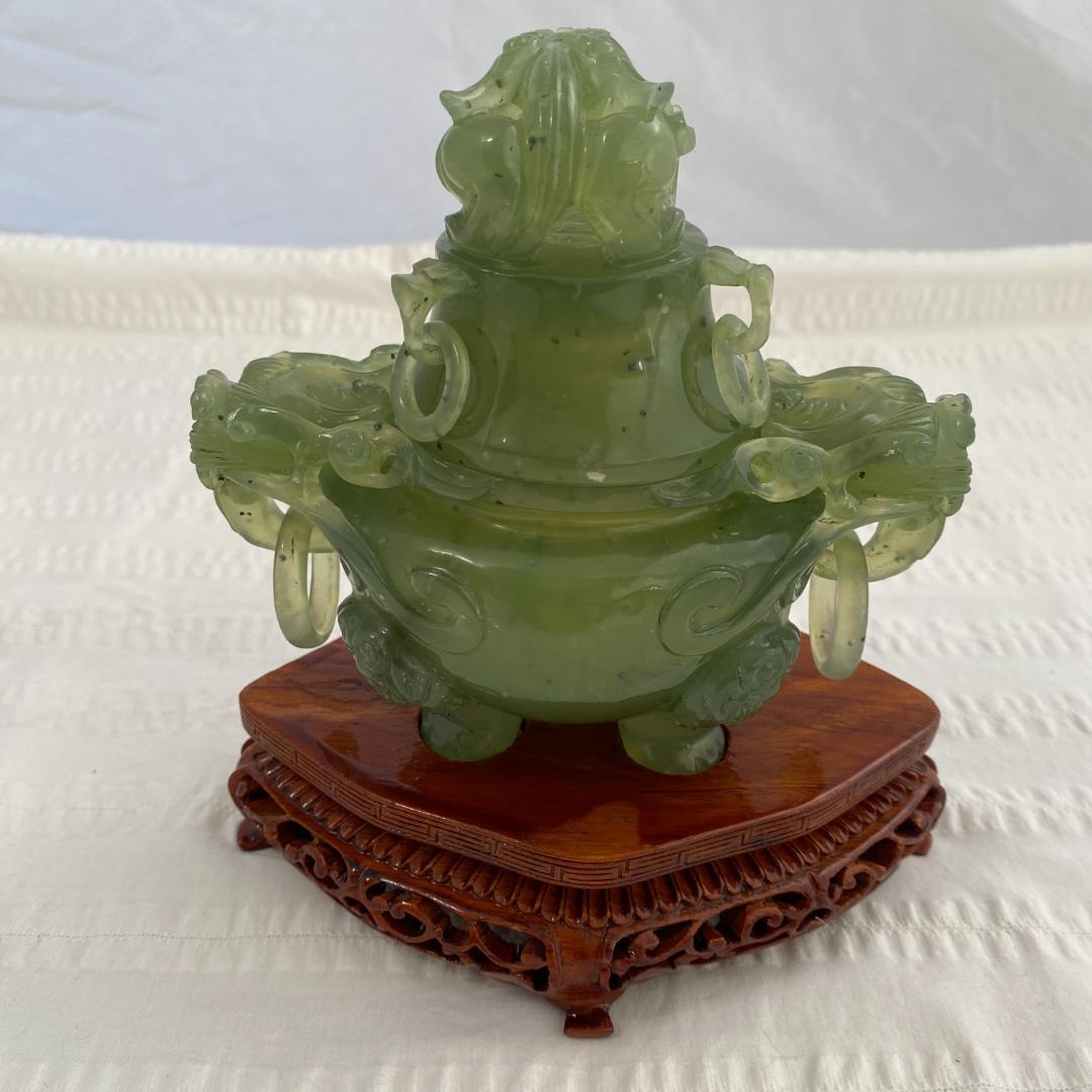 翡翠（ヒスイ）天然石　新山玉炉　龍の香炉　81年ポートピア天津物産展