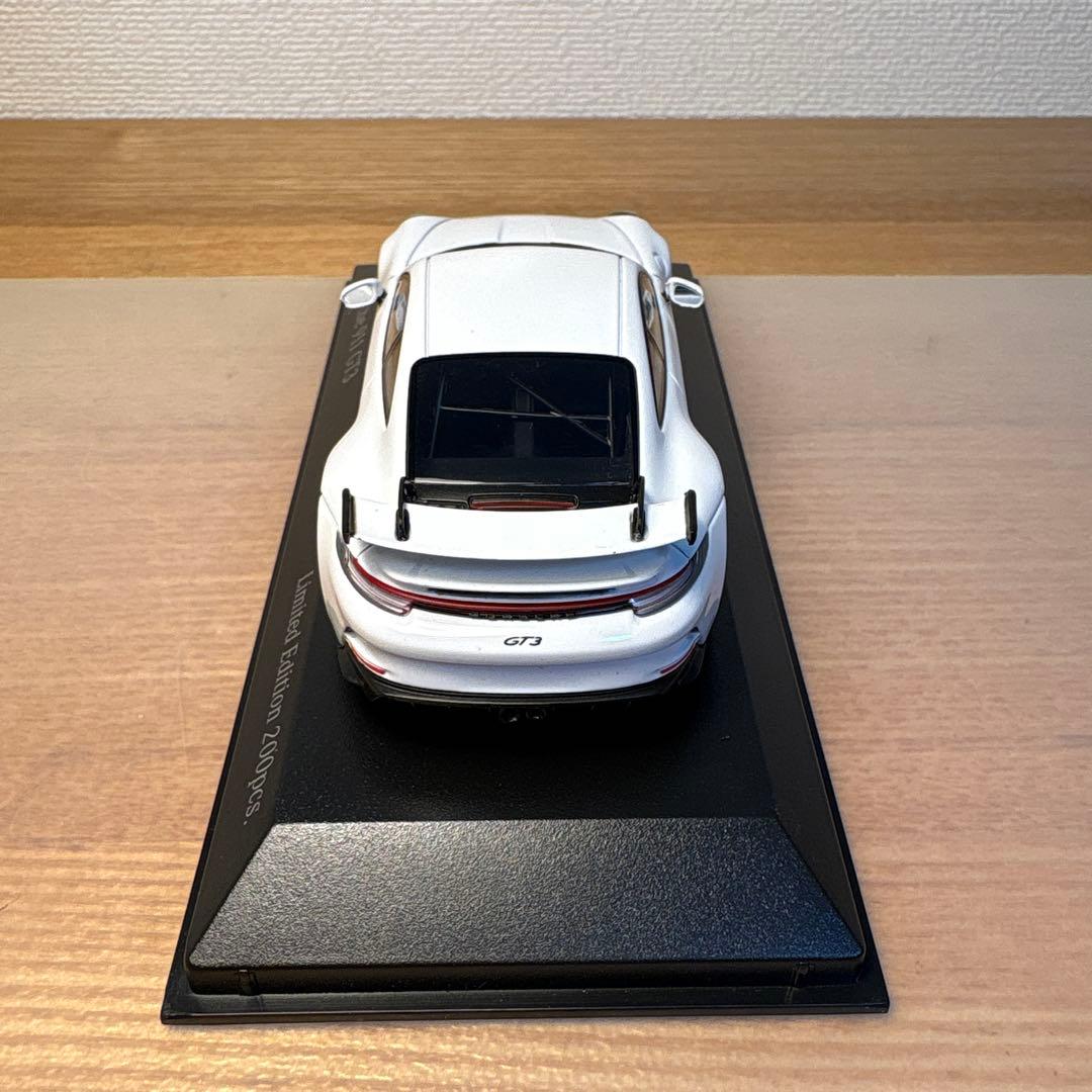 ミニチャンプス　ポルシェ　 911 GT3 1/43 ミニカー　ホワイト
