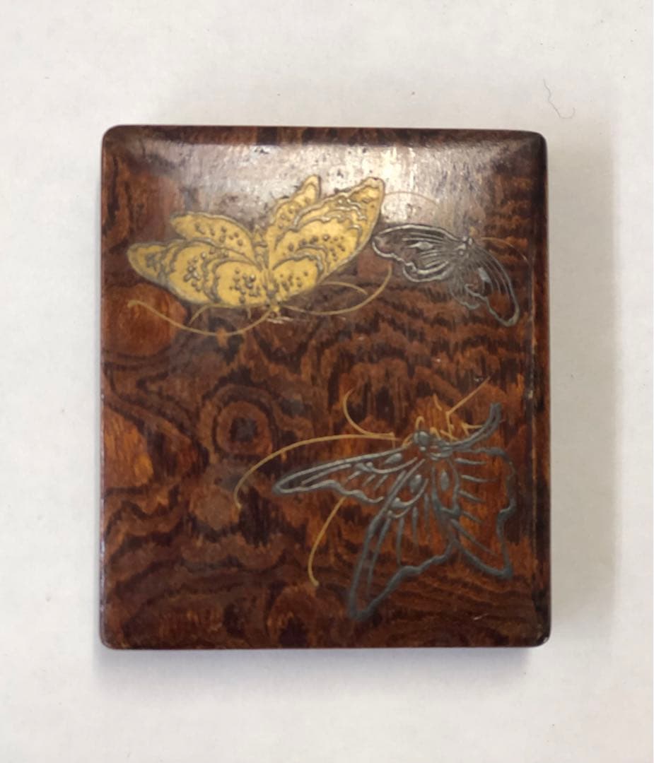 大名雛道具　金銀蒔絵　蝶図柄　長机.小鉢　木製　漆器　骨董品　揚羽蝶図柄