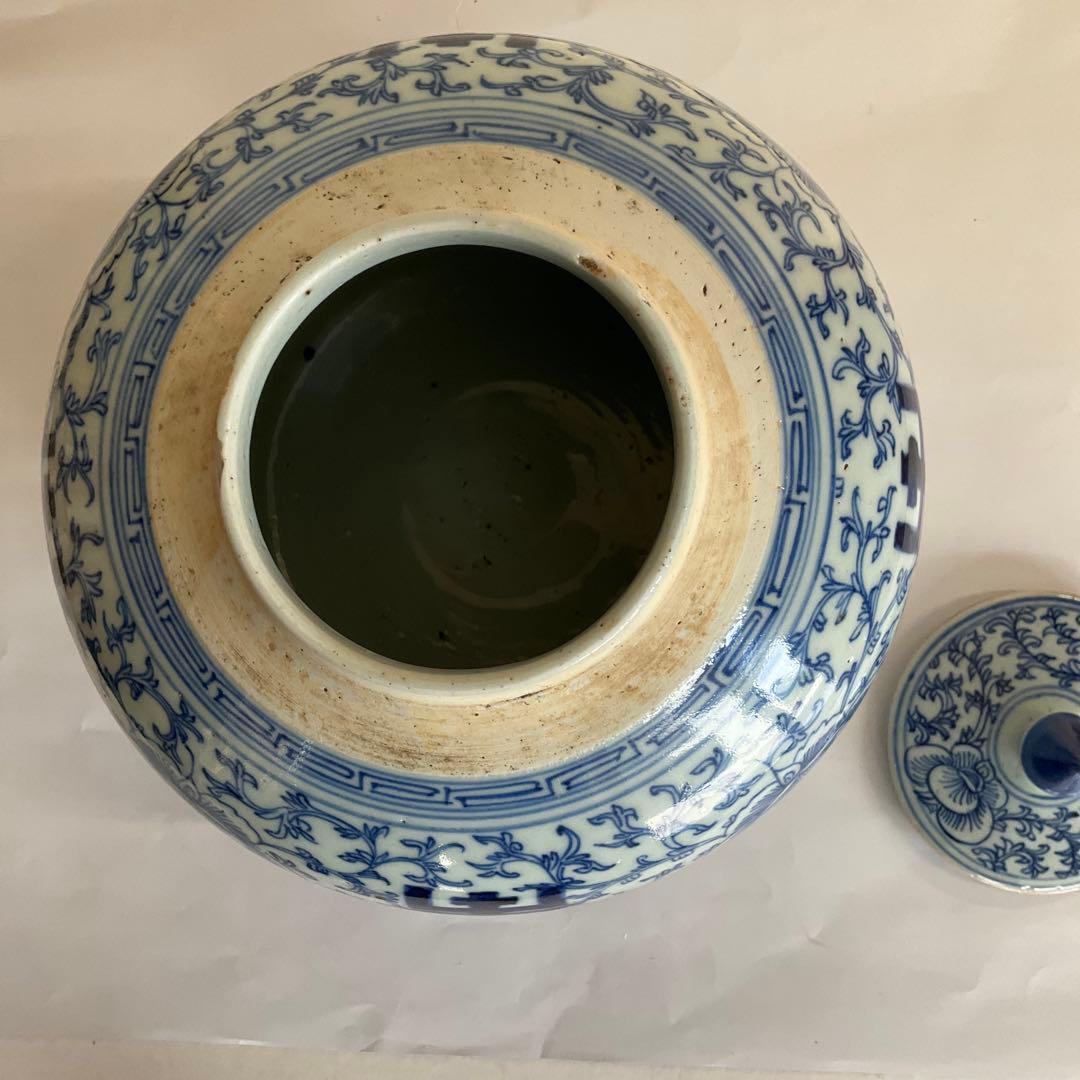 中国　染付草花文蓋付壺　明末清初期(17世紀)頃