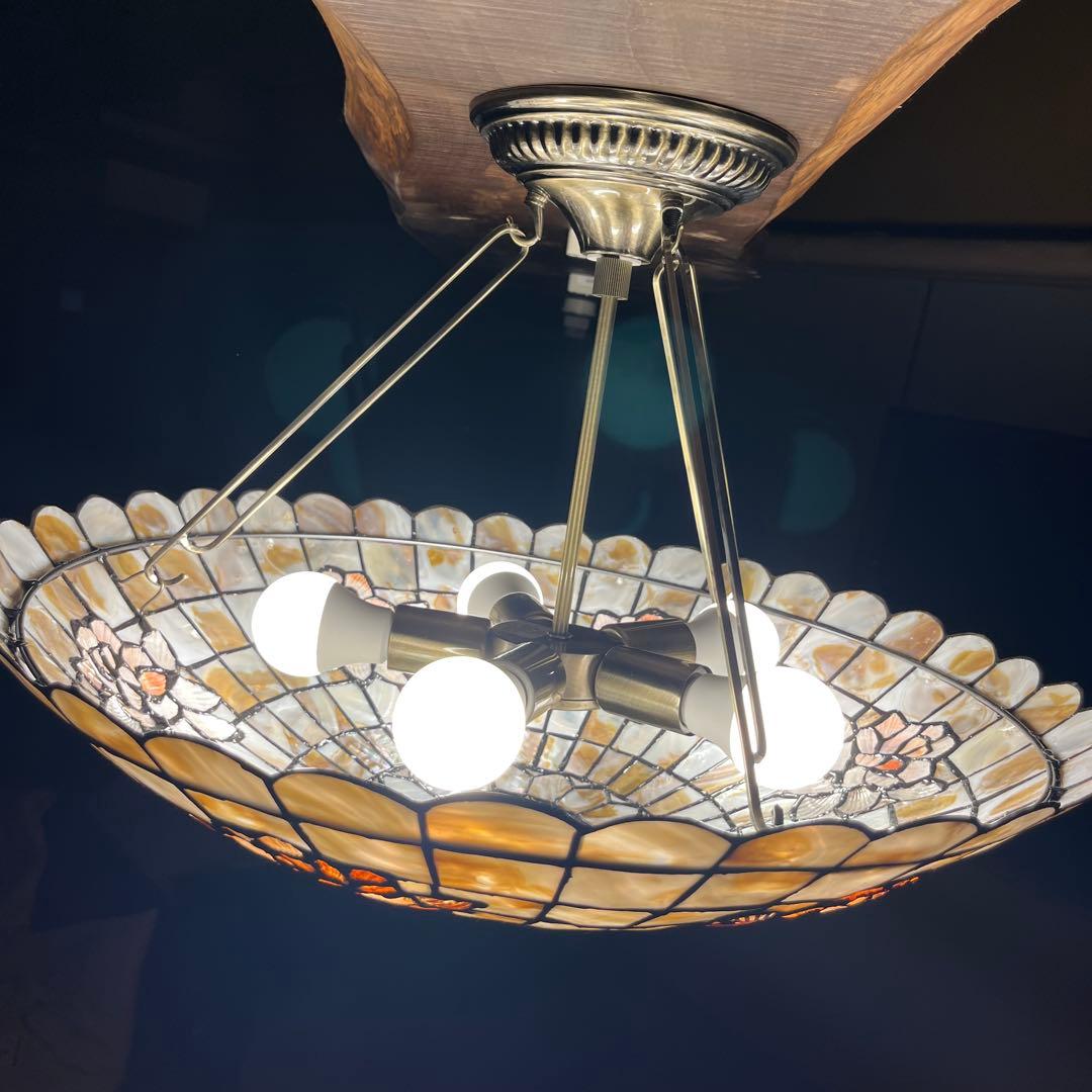 【瀧住照明製】ステンドグラス風シャンデリア 5灯式 天井直付け 花柄デザイン①