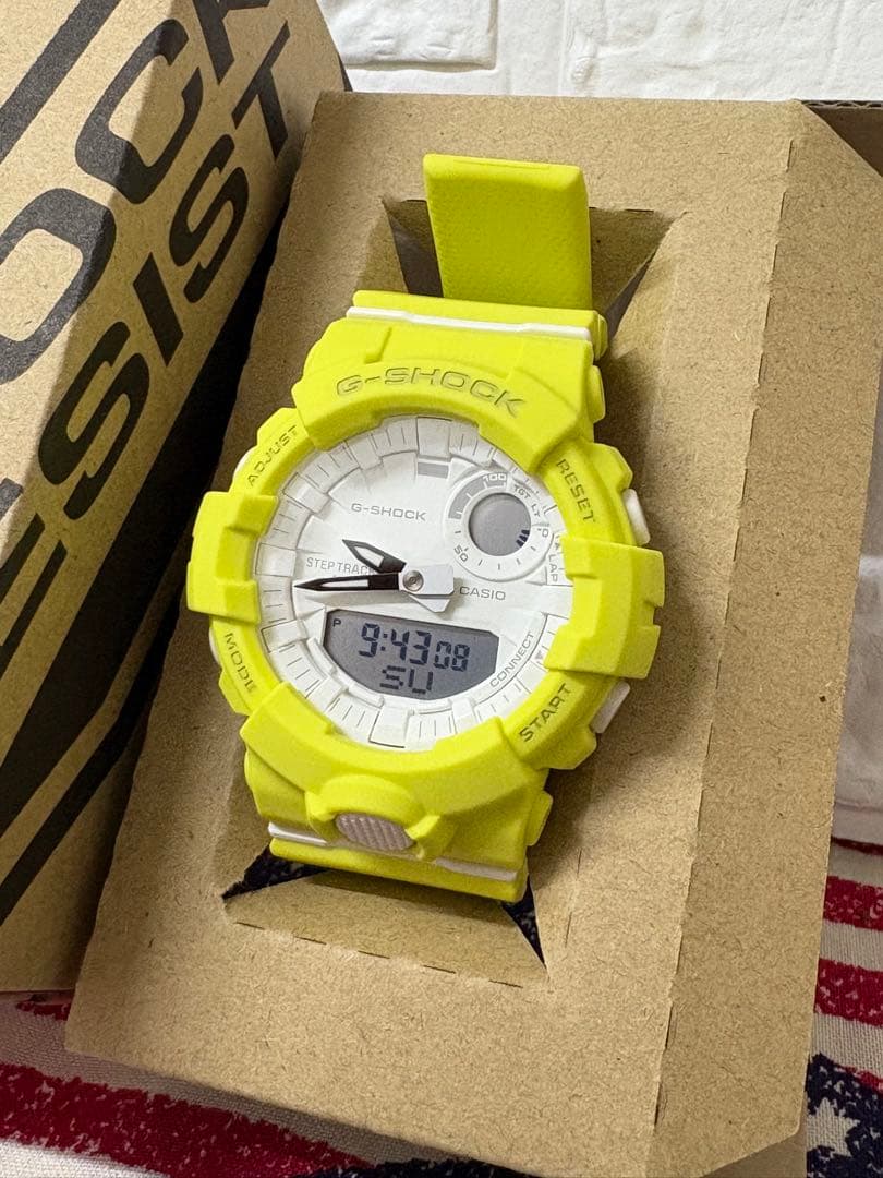 ٩( ᐛ )و試着のみ☆G-SHOCKイエロー☆GMA-b800٩( ᐛ )و