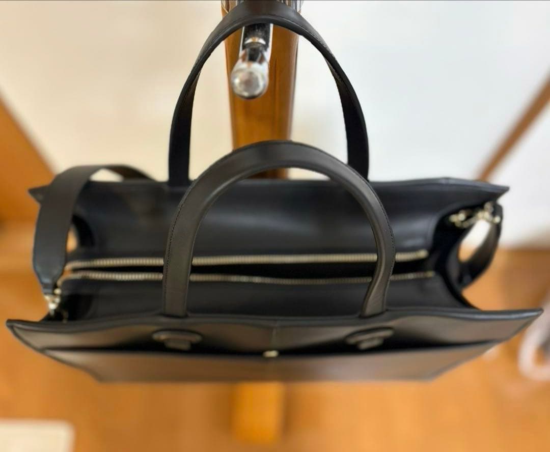 COLE HAAN レザー　トートバック　ブラック　A4サイズ　未使用