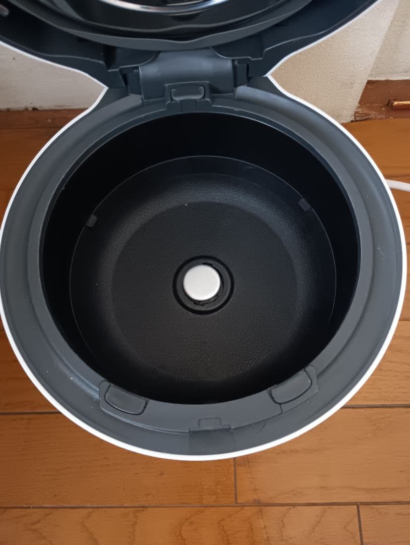 23年製❗パナソニック、圧力IH炊飯器(5.5合炊き）