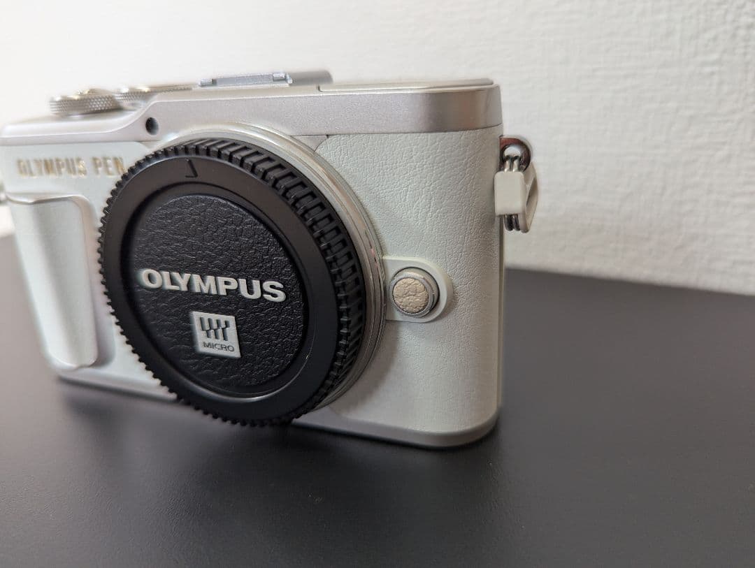 OLYMPUS PEN E-PL9 ホワイト レンズキット